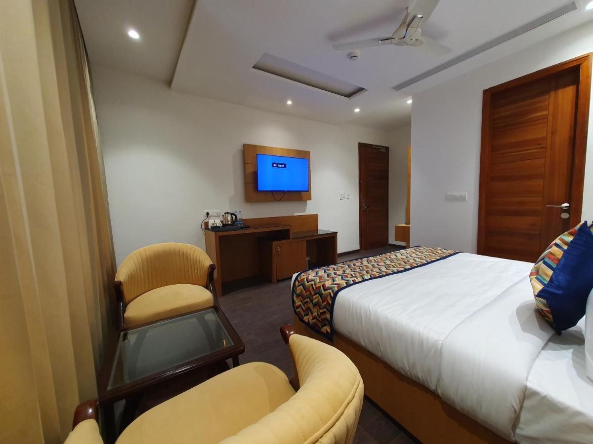 Hotel Classio Royale Amritsar Exterior foto