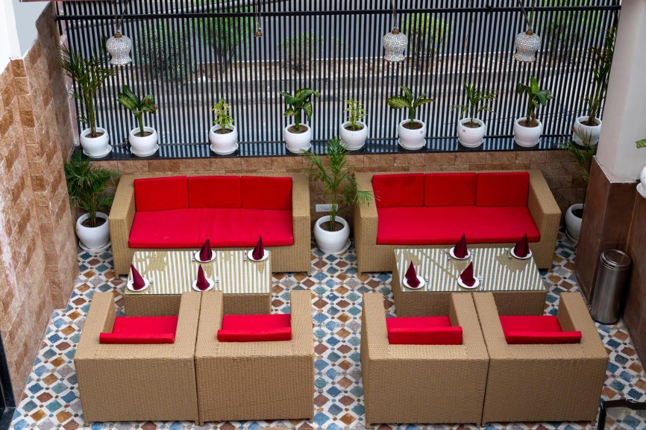 Hotel Classio Royale Amritsar Exterior foto